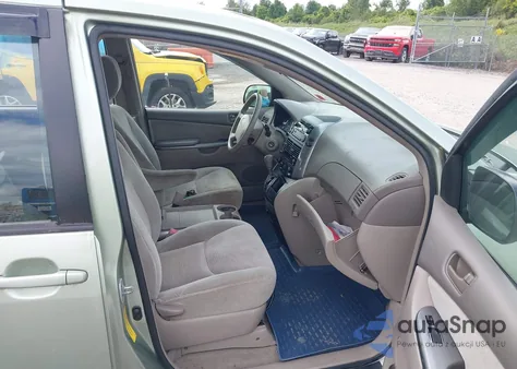 2010 Toyota Sienna Ce from USA, damaged, VIN 5TDKK4CCXAS297132